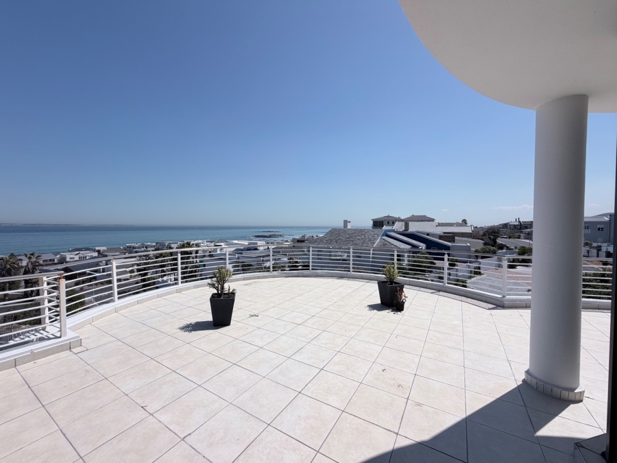 3 Bedroom Property for Sale in Bloubergstrand Western Cape